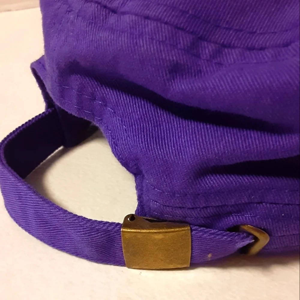 PURPLE BASEBALL CAP BLINGY